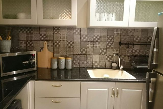 A fitted kitchen, useful when half the party eats at six